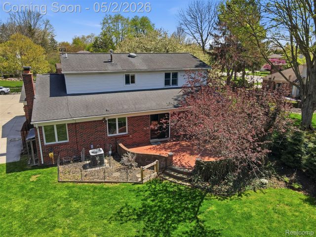 9025 Muirland Drive, Plymouth Charter Township, MI 48170