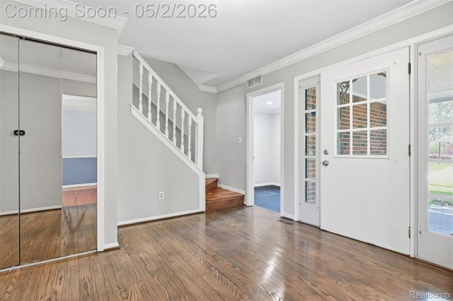 9025 Muirland Drive, Plymouth Charter Township, MI 48170