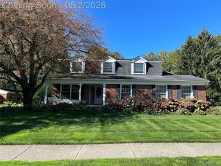 9025 Muirland Drive, Plymouth Charter Township, MI 48170