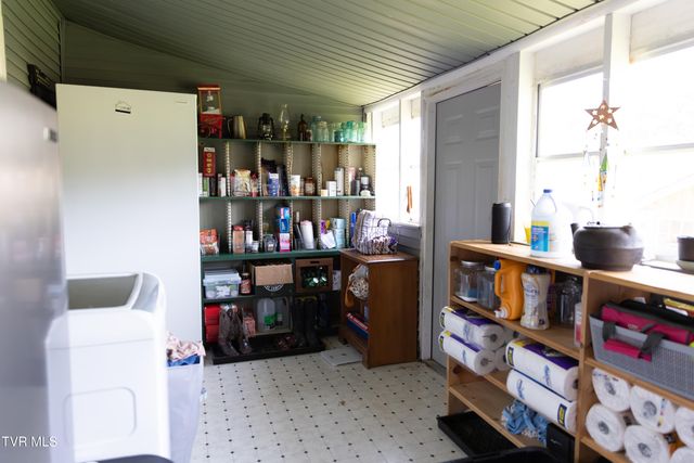 631 Lee Valley Road, Whitesburg, TN 37891