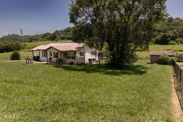 631 Lee Valley Road, Whitesburg, TN 37891