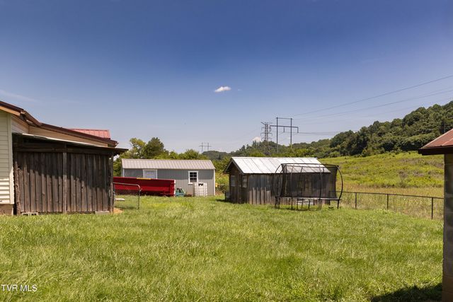 631 Lee Valley Road, Whitesburg, TN 37891