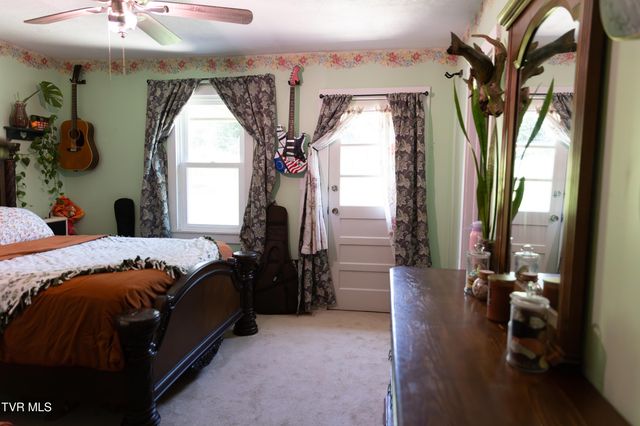 631 Lee Valley Road, Whitesburg, TN 37891