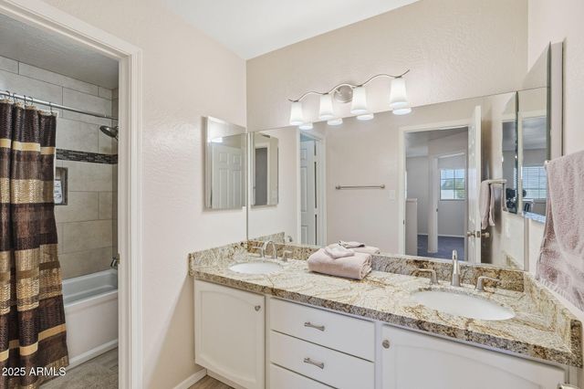 1533 N Sinova --, Mesa, AZ 85205