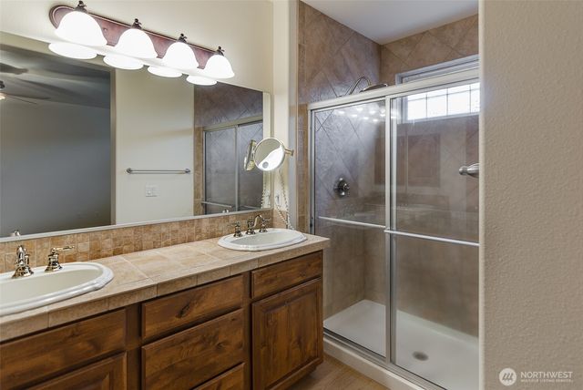 5077 Cypress Loop NE, Lacey, WA 98516