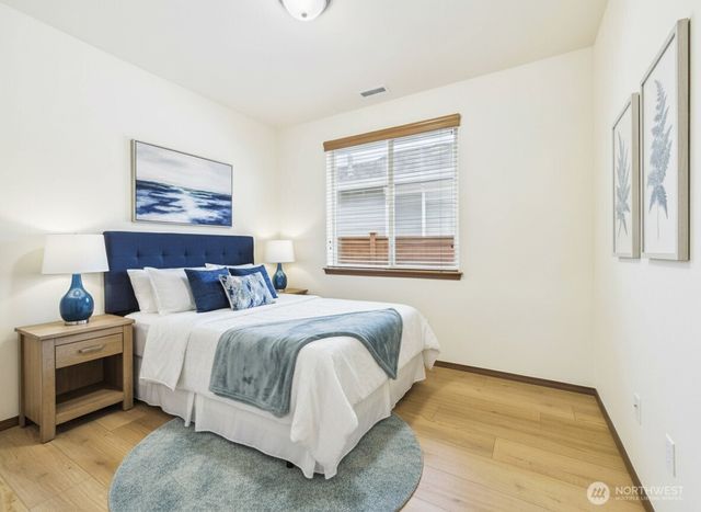 5077 Cypress Loop NE, Lacey, WA 98516