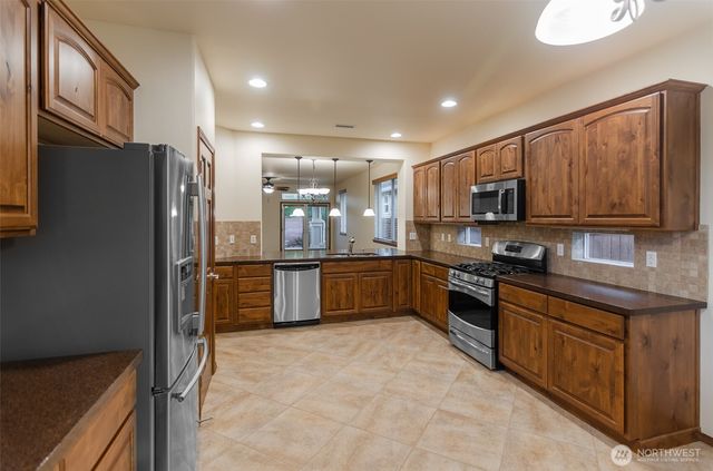 5077 Cypress Loop NE, Lacey, WA 98516