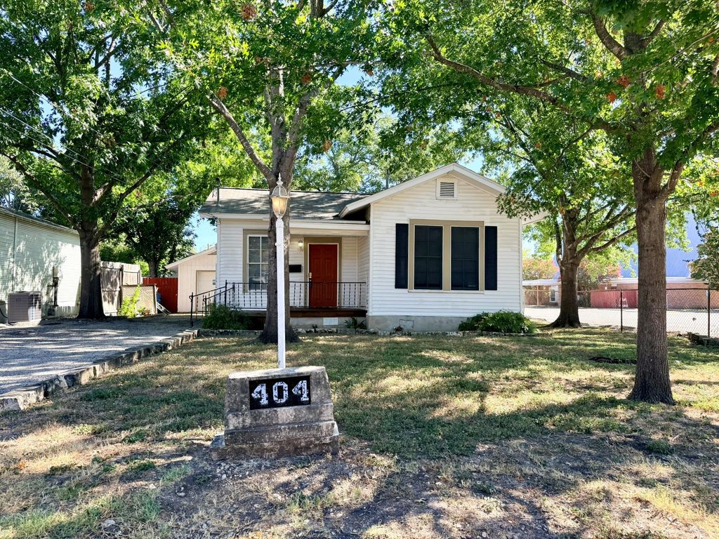 404 Normandy ST, Austin, TX 78745