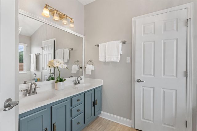 17301 Valentine DR, Round Rock, TX 78664