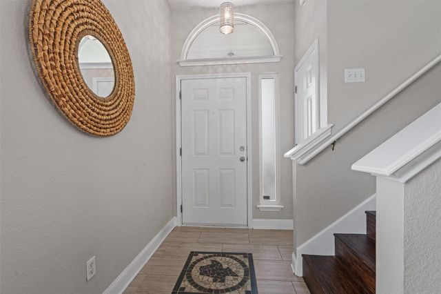 17301 Valentine DR, Round Rock, TX 78664