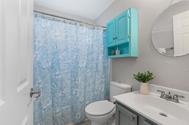 17301 Valentine DR, Round Rock, TX 78664