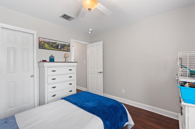 17301 Valentine DR, Round Rock, TX 78664