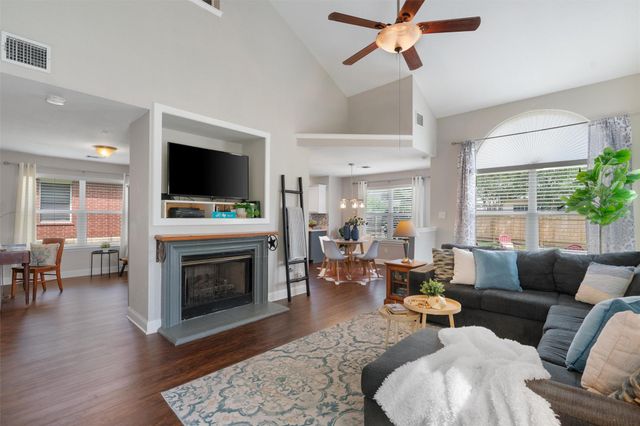 17301 Valentine DR, Round Rock, TX 78664