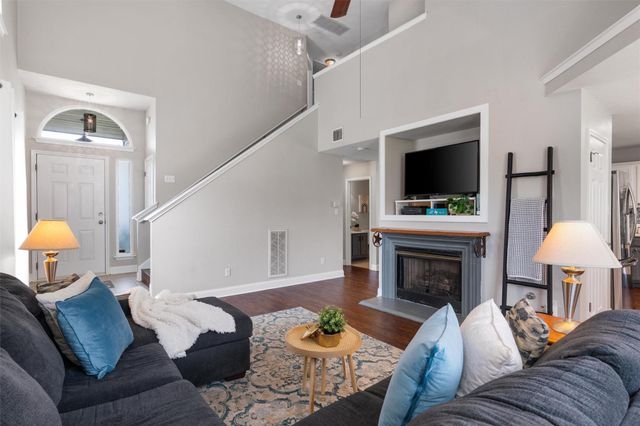 17301 Valentine DR, Round Rock, TX 78664