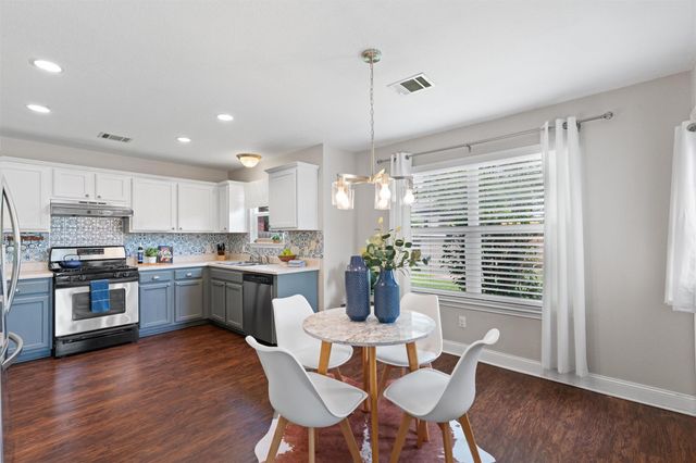 17301 Valentine DR, Round Rock, TX 78664