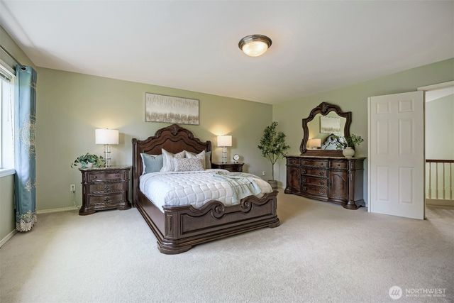 12612 SE 261st Street, Kent, WA 98030