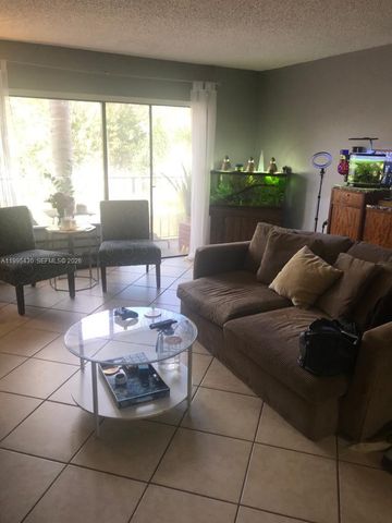 9301 SW 92nd Ave 308C, Miami, FL 33176