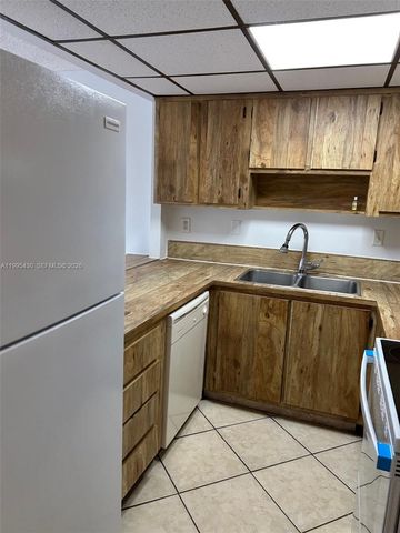 9301 SW 92nd Ave 308C, Miami, FL 33176