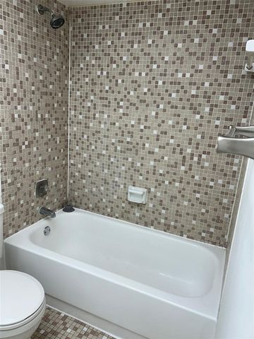 9301 SW 92nd Ave 308C, Miami, FL 33176