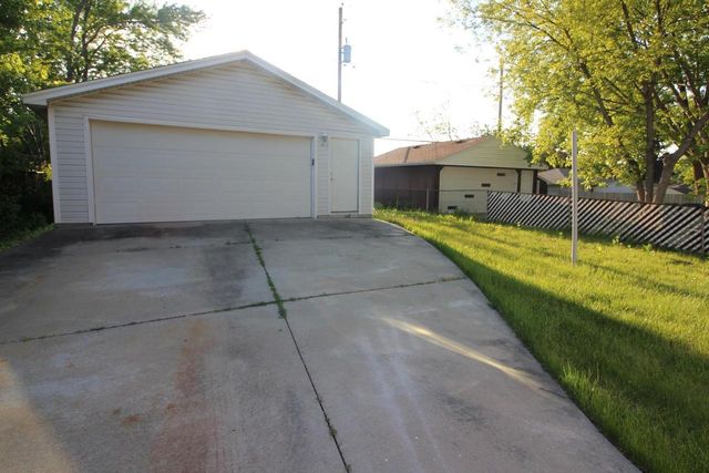 2715 S 50th STREET, Milwaukee, WI 53219