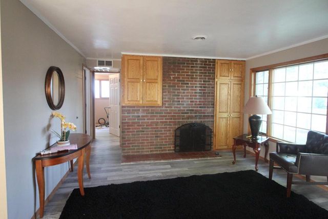 2715 S 50th STREET, Milwaukee, WI 53219
