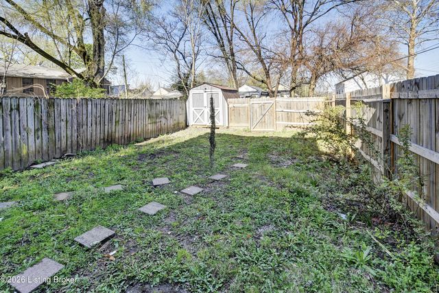 170 Pope St, Louisville, KY 40206