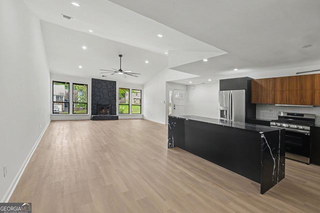 1030 Chapman Lane, Stone Mountain, GA 30088