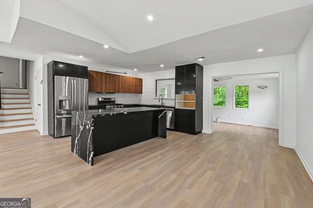 1030 Chapman Lane, Stone Mountain, GA 30088