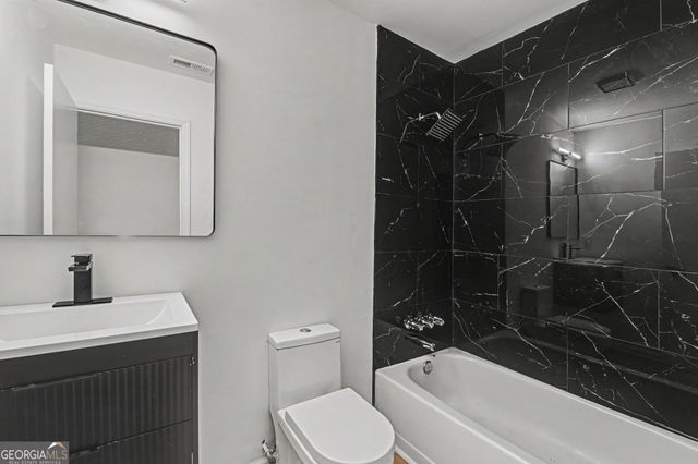 1030 Chapman Lane, Stone Mountain, GA 30088