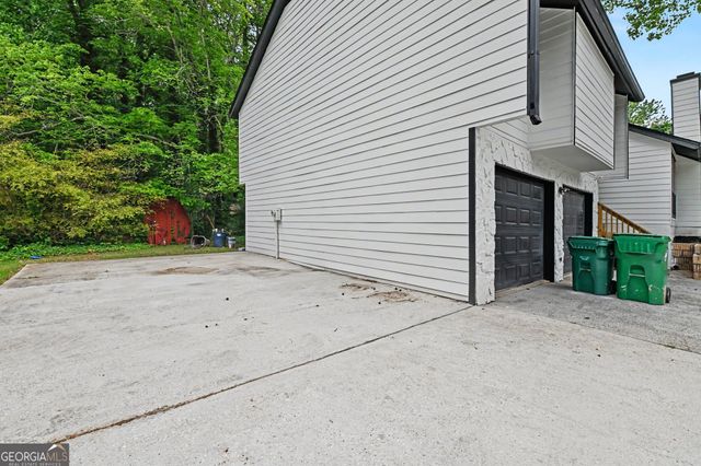 1030 Chapman Lane, Stone Mountain, GA 30088