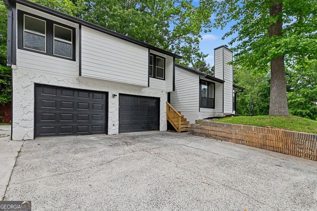1030 Chapman Lane, Stone Mountain, GA 30088