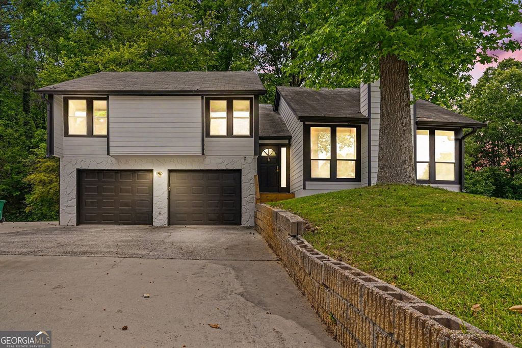 1030 Chapman Lane, Stone Mountain, GA 30088