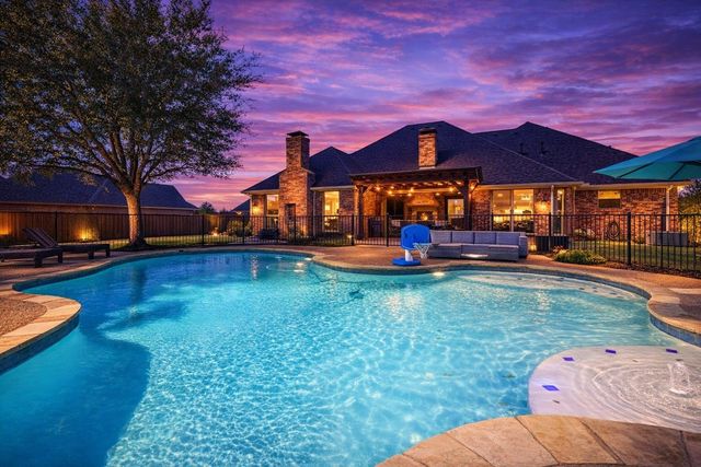 18066 Langford Lane, Talty, TX 75126