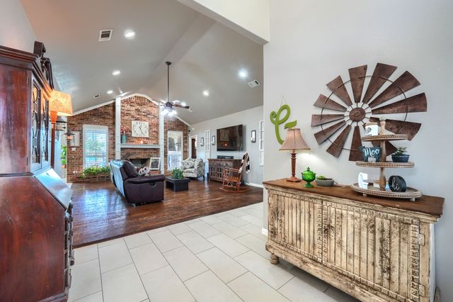 18066 Langford Lane, Talty, TX 75126