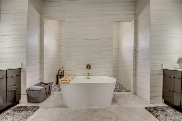 4204 NW 26th ST, Cape Coral, FL 33993