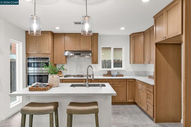 1866 Elkwood Dr, Concord, CA 94519