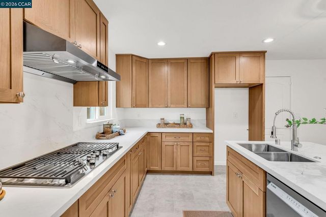 1866 Elkwood Dr, Concord, CA 94519