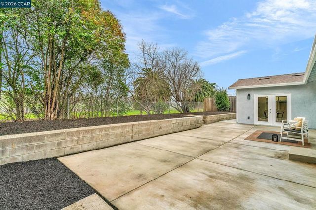 1866 Elkwood Dr, Concord, CA 94519