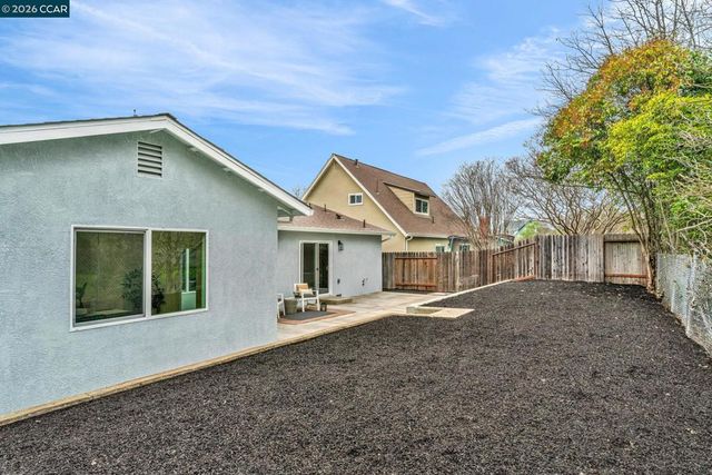 1866 Elkwood Dr, Concord, CA 94519