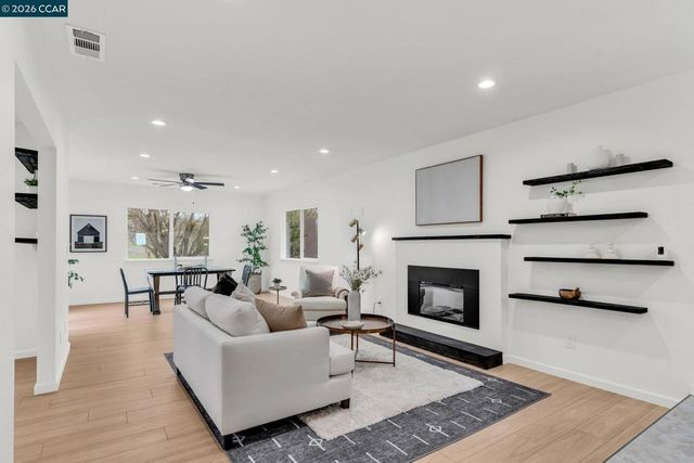 1866 Elkwood Dr, Concord, CA 94519