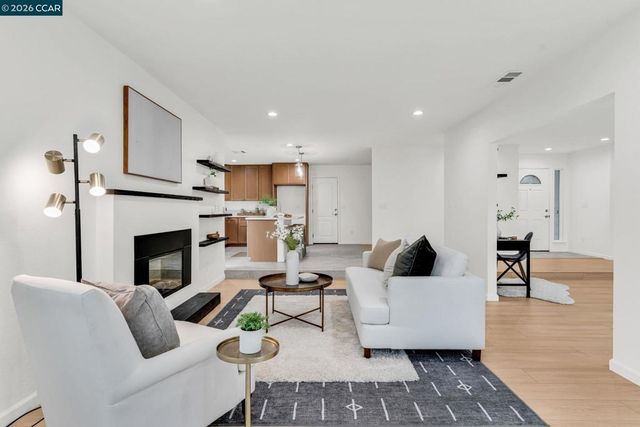 1866 Elkwood Dr, Concord, CA 94519