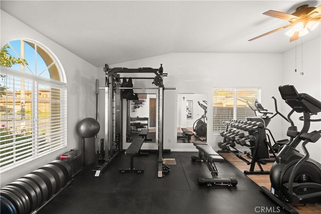 32816 Autumn Wood Cir, Lake Elsinore, CA 92530