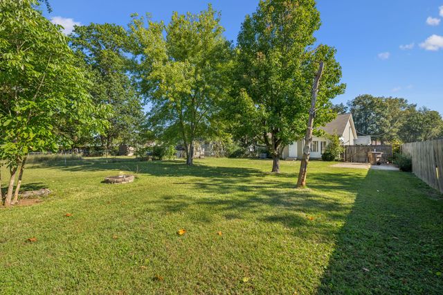 4772 Greystone St, Antioch, TN 37013