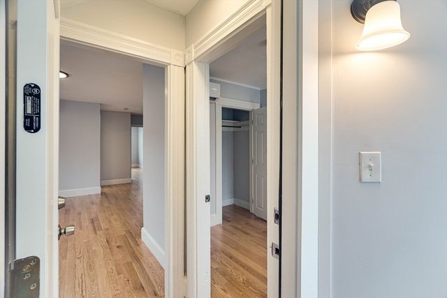 24 Dunlap St 1, Salem, MA 01970