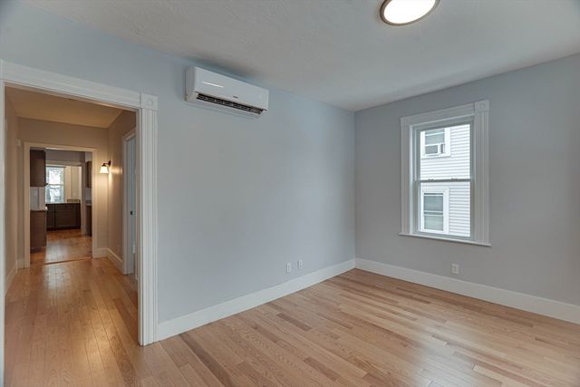 24 Dunlap St 1, Salem, MA 01970