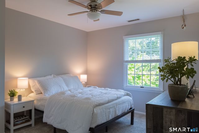 30 Crested Ridge Court, Stratford, CT 06614