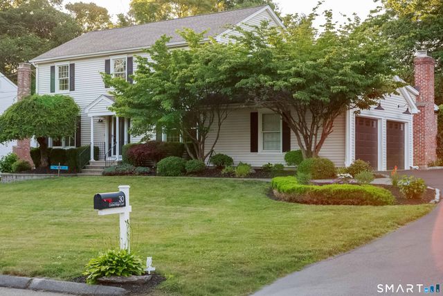 30 Crested Ridge Court, Stratford, CT 06614