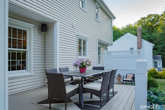 30 Crested Ridge Court, Stratford, CT 06614