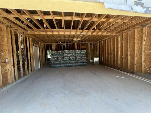 1362 W Eagle's Nest Drive, Lake Charles, LA 70611
