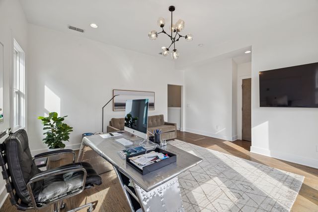 839A Dewees Ave, Nashville, TN 37204